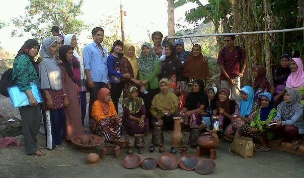Pelatihan Pembuatan Gerabah di Desa Ngeru Sumbawa